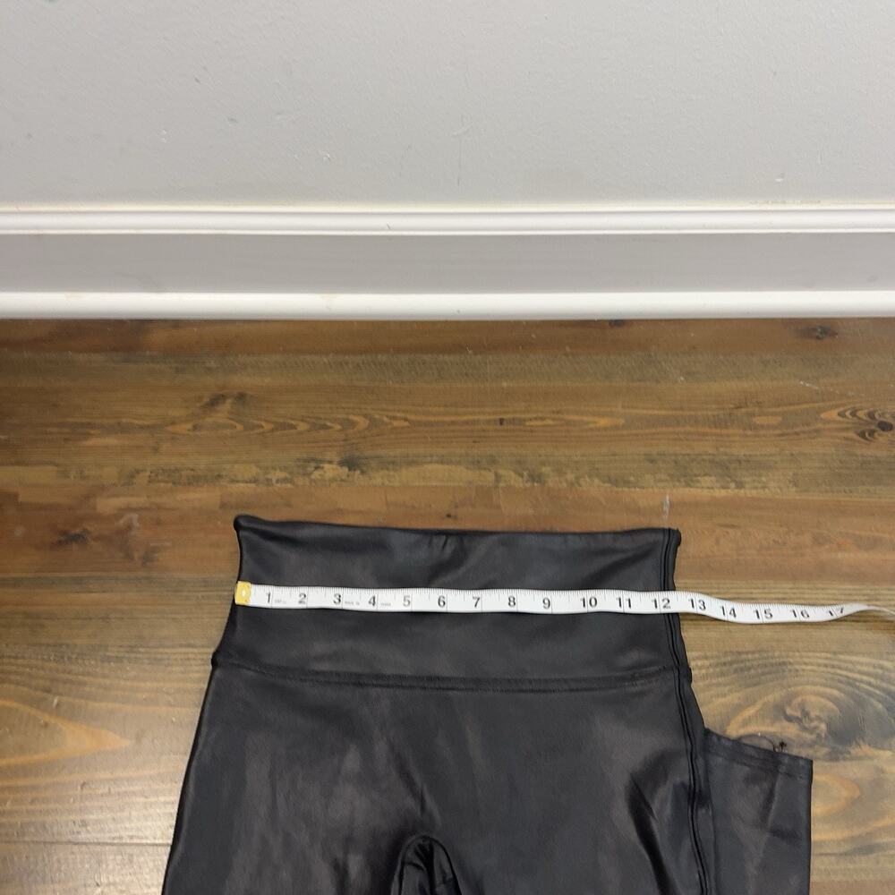 Spanx Faux Leather Womens Black Leggins Size Medium Compression - Picture 4 of 6